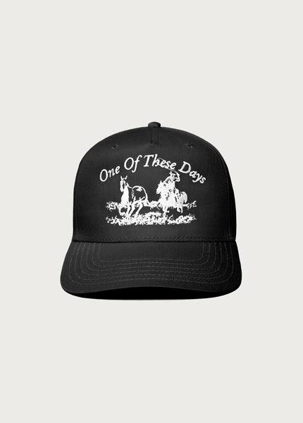 OOTD_JUSTFORAMOMENT_5PANELHAT_